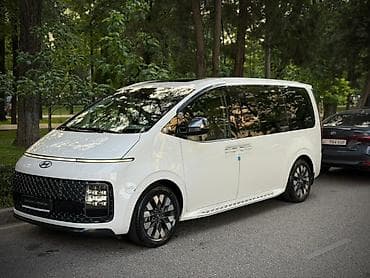 Hyundai Staria: 2023 г., 2.2 л, Дизель, Минивэн — 1