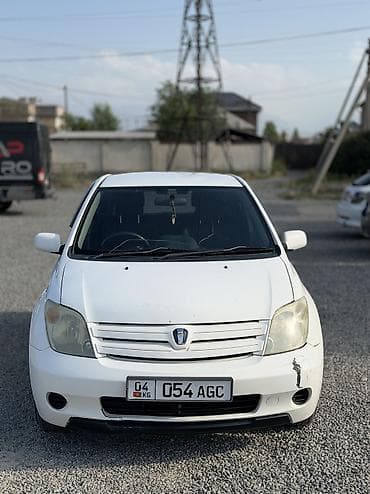 vitz platz: Toyota Ist: 2002 г., 1.5 л, Автомат, Бензин, Хэтчбэк — 2