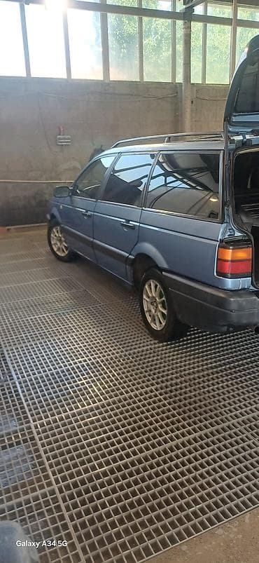 жип унаа: Volkswagen Passat Variant: 1992 г., 1.8 л, Кол менен иштөөчү, Бензин, Универсал — 5