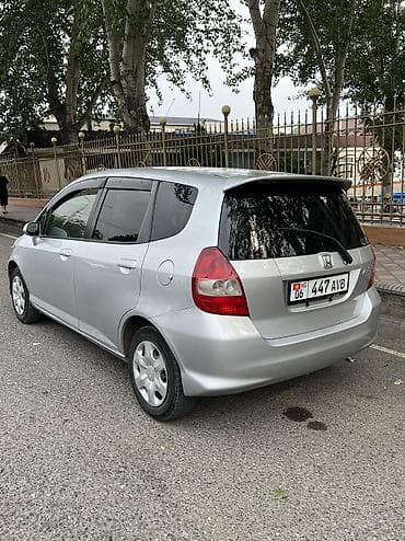 Транспорт: Honda Fit: 2003 г., 1.5 л, Автомат, Бензин, Хэтчбэк — 6