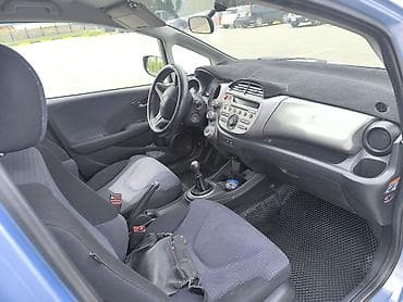 задный стоп 210 мерседес: Honda Fit: 2009 г., 1.3 л, Ручные, Бензин, Хэтчбэк — 9