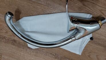 Смесители для ванны и душа: Продам новый смеситель для кухни с гайкой со шлангами. В комплекте — 1