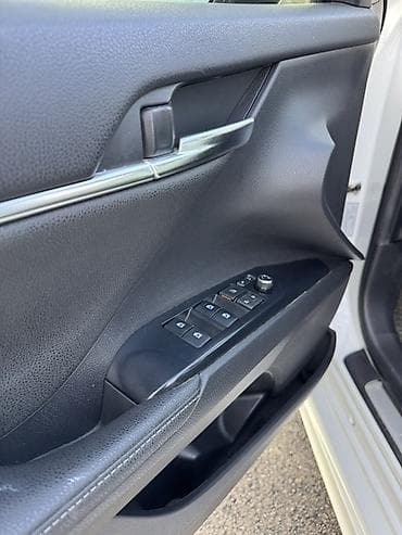 гибрид авто: Toyota Camry: 2019 г., 2.5 л, Автомат, Бензин, Седан — 10