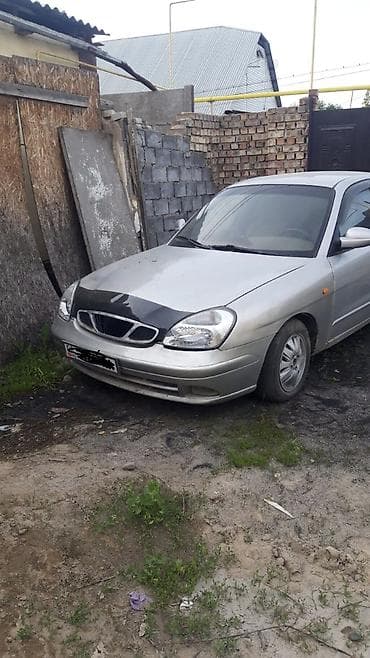 nardi torino: Daewoo Nubira: 2001 г., Седан — 2