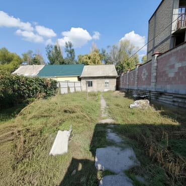 сдам частный дом без хозяина в бишкеке: Полдома, 50 м², 3 комнаты, Собственник, Старый ремонт — 1