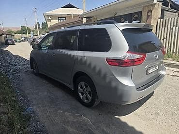 Продажа авто: Toyota Sienna: 2018 г., 3.5 л, Автомат, Бензин, Минивэн — 3