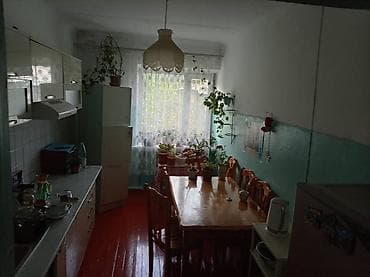 дом кара балта: 2 комнаты, 54 м², 2 этаж, Без ремонта — 2