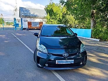 Продажа авто: Toyota Prius: 2013 г., 1.8 л, Робот, Гибрид, Хэтчбэк — 9