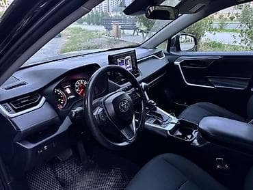 капот тайота: Toyota RAV4: 2021 г., 2.5 л, Автомат, Бензин, Внедорожник — 7