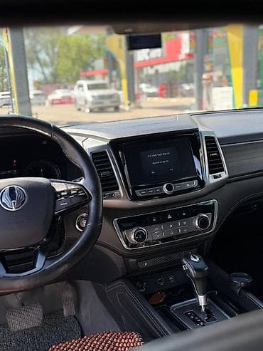 ravon spark: Ssangyong Rexton: 2019 г., 2.2 л, Автомат, Дизель, Внедорожник — 10