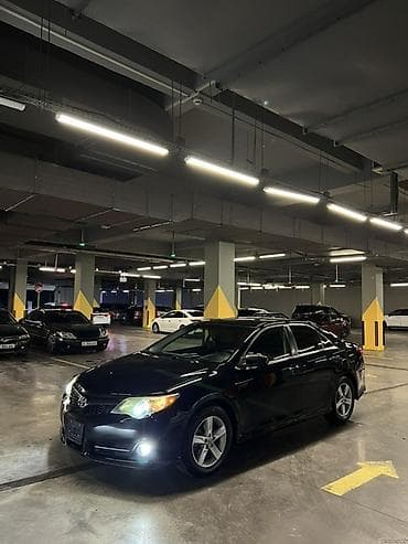 Toyota Camry: 2012 г., 2.5 л, Автомат, Бензин, Седан