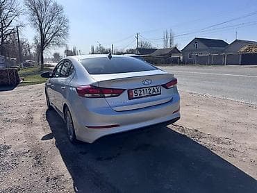 bmw e12: Hyundai Elantra: 2018 г., 2 л, Автомат, Бензин, Седан — 4