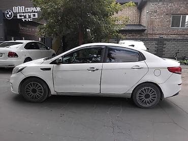 Kia Rio: 2017 г., Бензин, Седан — 3
