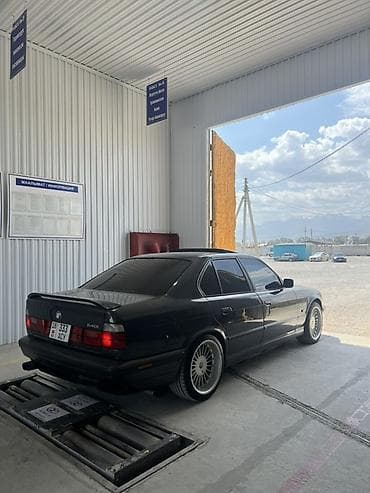 тормозной диск гольф 4: BMW 5 series: 1993 г., 4 л, Седан — 4