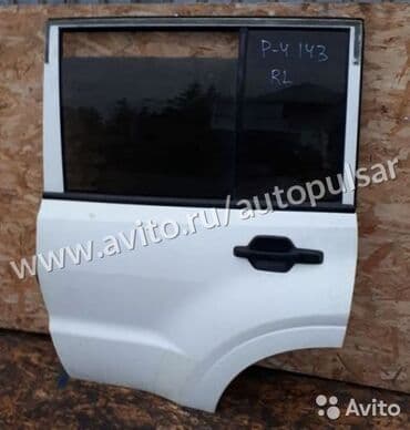 Mitsubishi Pajero w44 задняя левая дверь, Митсубиси Паджеро w44 задняя