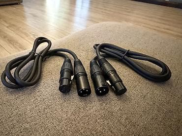 4 pin: Пара балансных аудиокабелей XLR (3-pin), комплект из двух шнуров. - — 1