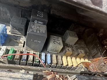 Блок предохранителей Volkswagen Оригинал, Германия