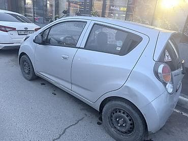 chevrolet captiva: Chevrolet Spark: 2011 г., 1 л, Автомат, Бензин, Хэтчбэк — 3