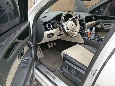 Bentley: Bentley Bentayga: 2019 г., 4 л, Автомат, Бензин, Кроссовер — 6