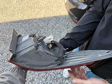 стекло заднего вида: Задний фонарь (правый, наружный) для автомобиля - Тип — 2