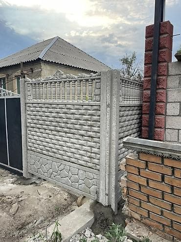 секционные варота: Декоративные железобетонные секции забора - Материал: армированный — 1