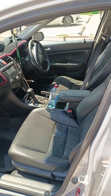 меняю дом на машину: Honda Accord: 2003 г., 2 л, Автомат, Бензиновая, Седан — 7