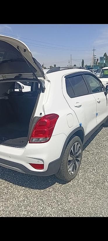бир: Chevrolet Trax: 2021 г., 1.6 л, Автомат, Дизель, Кроссовер — 2