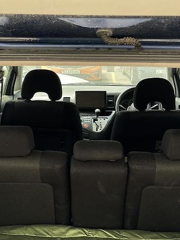 Toyota WISH: 2004 г., 1.8 л, Вариатор, Бензин, Универсал — 7