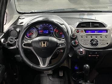 поменять ключи: Honda Fit: 2011 г., 1.5 л, Автомат, Бензин, Хэтчбэк — 6