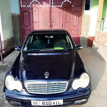 внедорожник сатылат: Mercedes-Benz C-Class: 2000 г., 2 л, Кол менен иштөөчү, Хетчбек — 2
