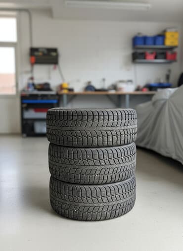 разноширокие шины: Шины 235 / 45 / R 17, Зимняя шипованная, Б/у, Комплект, Легковые, Китай — 2