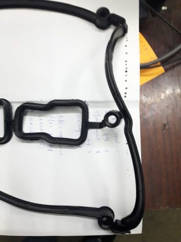 изготовление прокладок: Прокладка крышки ГБЦ на Альфа Ромео#Alfa Romeo 156, V 1,6/1.8 twin — 2