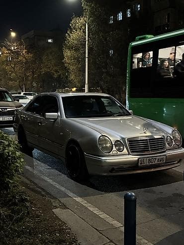 Продажа авто: Mercedes-Benz E-Class: 1998 г., 4.2 л, Автомат, Бензин, Седан — 6