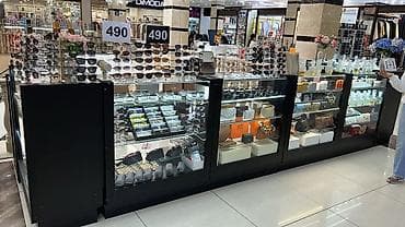 островков: Островок в ТЦ, 10 м² — 2