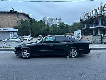 gac aion v plus 2025: BMW 5 series: 1990 г., 2.5 л, Механика, Бензин, Седан — 2
