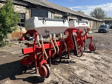 эо 3323: Продаю междурядный фреза в хорошем состоянии все работает 6 ряд на — 6