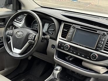 днище: Toyota Highlander: 2019 г., 3.5 л, Автомат, Бензин, Кроссовер — 5