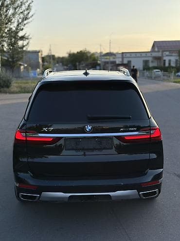 4: BMW X7: 2019 г., 4.4 л, Автомат, Бензин, Внедорожник — 2