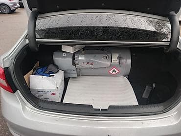 нефть: Hyundai Sonata: 2017 г., 2 л, Автомат, Газ, Седан — 10