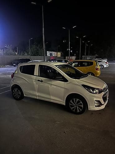 спарк двери: Chevrolet Spark: 2020 г., 1 л, Автомат, Бензин, Хэтчбэк — 3