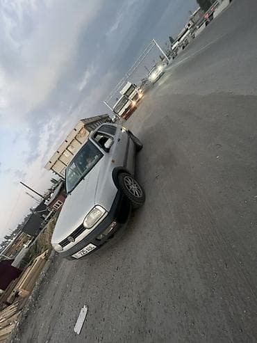 Volkswagen Golf: 1994 г., 2 л, Кол менен иштөөчү, Бензин, Хетчбек — 2