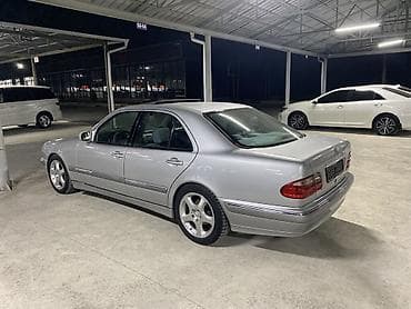 Mercedes-Benz E-Class: 2000 г., Седан — 4