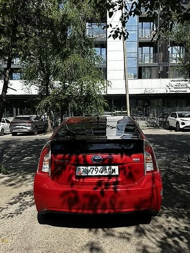 спитер: Toyota Prius: 2012 г., 1.8 л, Вариатор, Гибрид, Хэтчбэк — 5
