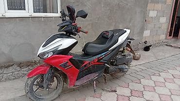 Скутер JILANG (надпись на борту) в спортивном стиле. Характеристики и — 3