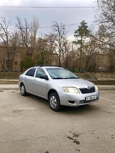Toyota Corolla: 2005 г., 1.3 л, Механика, Бензин, Седан