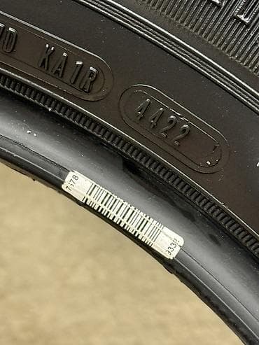 Транспорт: Продаю в среднем сост боковых порезов и грыж нет! Летние шины Goodyear — 4