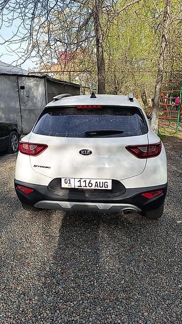 eclipse cross: Kia Stonic: 2019 г., Кроссовер — 2