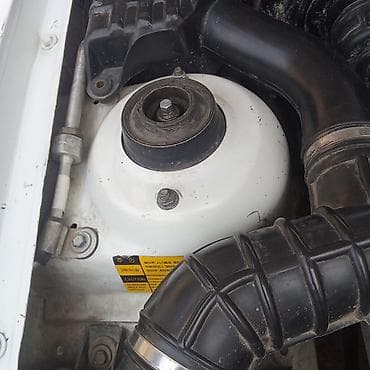 датчик давления гбо 4 поколения: Белый седан с бензиновым инжекторным двигателем OHC под капотом. Кузов — 3