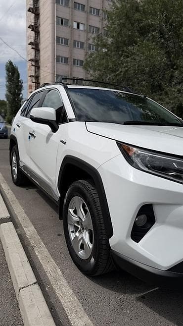 5: Toyota RAV4: 2021 г., 2.5 л, Вариатор, Гибрид, Кроссовер — 10