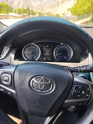 corolla 2016: Toyota Camry: 2015 г., Седан — 6